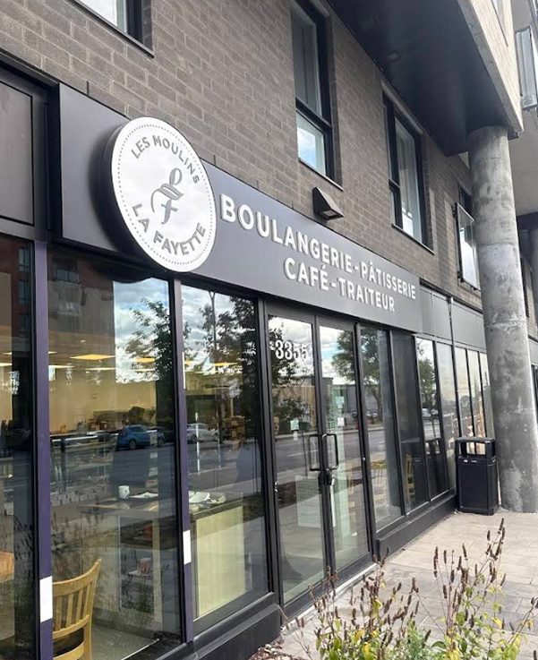 les condos locatifs LUX Gouverneur 55 ans et plus sont à priximité de Boulangerie Les Moulins La Fayette