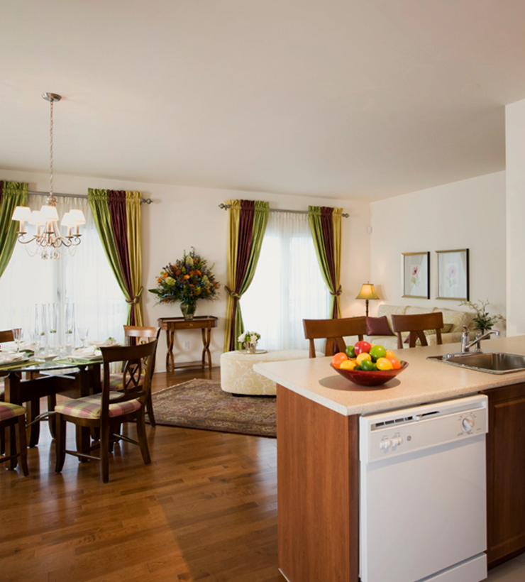 Vue de l'entrée d'une chambre du Lux Gouverneur Montréal